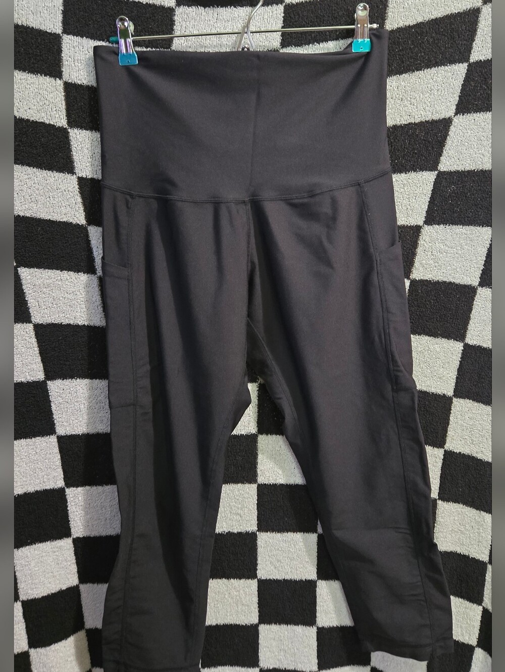 Motherhood Bounceback leggings size large
